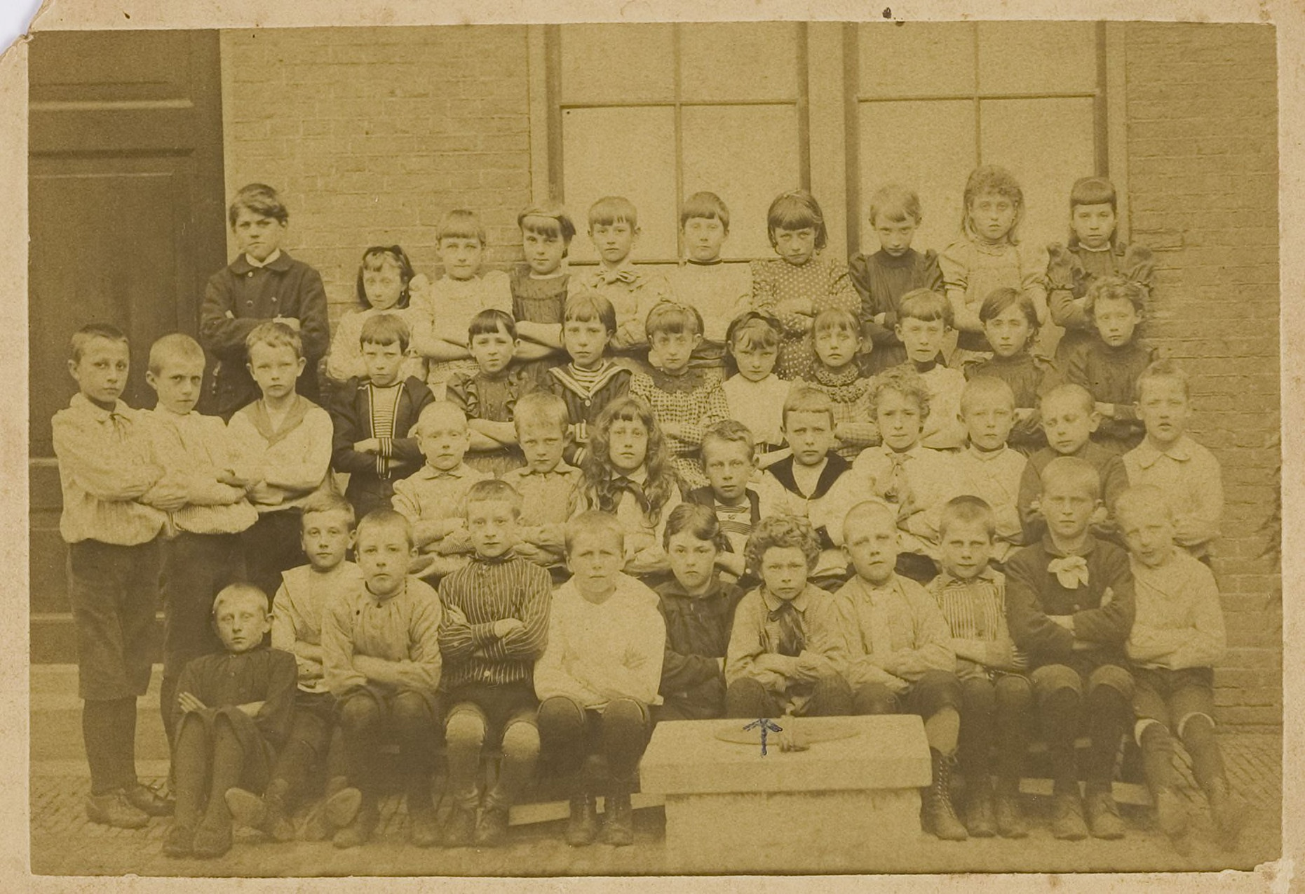 Leerlingen lagere school eind negentiende eeuw